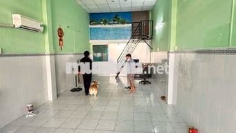 NHÀ ĐƯỜNG XE TẢI - 2PN - GẦN CHỢ