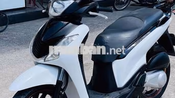 Honda SH Ý 150 2011 Trắng 103 đầu chính chủ