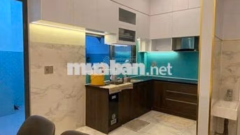 Nhà Biệt thự mới xây rất đẹp,5m x 20m, 1 lầu,4PN,5WC,hẻm 3.5m Hậu Giag