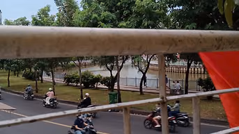 Bán nhà MT Trường Sa trung tâm Q3 cũ, đoạn 2 chiều, DT 45m2
