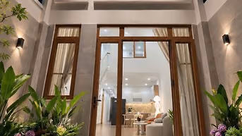 Kẹt tiền Bán Lỗ căn nhà xây mới, có sân vườn hẻm ô tô gần Ngã Ba Giồng