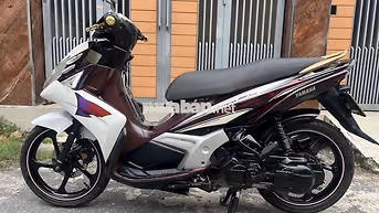 Yamaha Novo 5 FI Trắng, Nâu Xăng