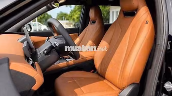 VinFast VF8 All-New SẴN XE màu đen GIAO NGAY