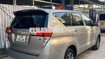 Toyota Innova 2021 Xám 7 chỗ
