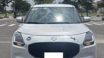 Suzuki Swift 2025 1.2CVT Hybrid Trắng 7.000km