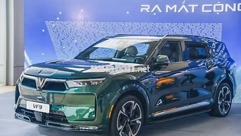 VF9 Plus 2025 màu đen - 7 chỗ sẵn xe giao ngay