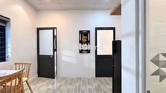 TRỐNG SẴN SIÊU PHẨM 2PN GIÁ RẺ CỬA SỔ TRỜI ĐẦY ĐỦ NỘI THẤT GẦN AEON