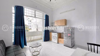 1 PHÒNG NGỦ BAN CÔNG RỘNG ĐẦY ĐỦ NỘI THẤT NGAY TẠI ETOWN CỘNG HOÀ