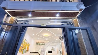 Bán nhà nhỏ xinh mới đẹp. Full Nội Thất. Đường Bùi Quang Là, P12, GV