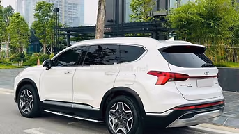 Hyundai SantaFe 2.2D HTRAC Trắng 7 chỗ Tự động