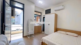 Studio Ban Công Rộng_Phan Xích Long_Gần Chợ Tân Định_Cầu Bông_Quận 1