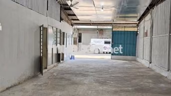 Kho 220m có điện 3 pha, văn phòng. Xe tải Đường số 25 ra Phạm Văn Đồng