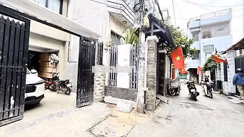 oto đậu cửa - 196m2 - 20 tỷ hơn - GPXD : HẦM 4 lầu - kế Nguyễn Gia Tri