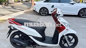 Honda Vision Trắng đỏ Xe tay ga