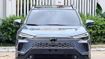 Toyota Corolla Cross 1.8V sản xuất 2024 form mới