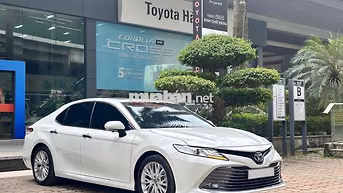 Toyota Hà Đông bán Camry 2.5Q 2021 Trắng 58000 km
