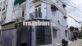 BÁN NHÀ 3 LẦU  - HẺM Ô TÔ - LÂM THỊ HỐ Q12. GIÁ : 4,88 TỶ 
