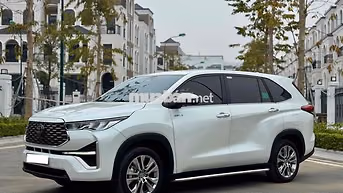 Toyota Hà Đông Cross HEV 2025 Trắng Hybrid 1v5km