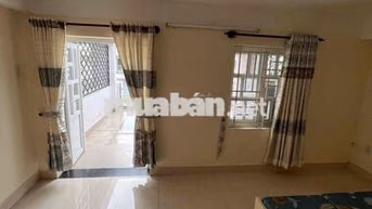 Cho thuê phòng ban công rộng. Đủ nội thất 35m2