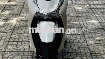 Honda SH 125i sx cuoi 2022 Trắng đen 9 chủ