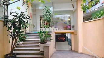 Khách Sạn Căn Hộ 7lầu 1000m 26pn 28tolet 