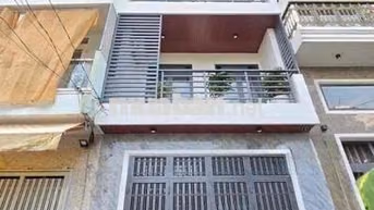 Mặt Tiền Khu HIỀN VƯƠNG, 4 Tấm, 4 x 18m, 5 Phòng Ngủ, 5 wc, sân Thượng