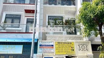 nhà 1 trệt 2 lầu cách ngã 6 An Phú hơn 1km,4p ngủ có 2 máy lạnh