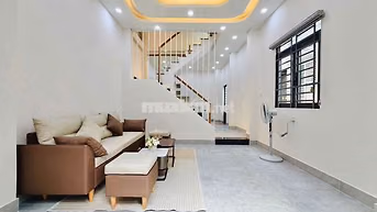 Nhà gần ngã tư ga Q12 1 lầu 2pn hẻm xe hơi