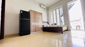CĂN HỘ BẾP TÁCH BIỆT BAN CÔNG CỬA SỔ FULL NỘI THẤT QUANG TRUNG