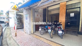 CHO THUÊ MẶT BẰNG VỪA Ở VỪA KINH DOANH NGAY MT ĐƯỜNG GẦN CV PHÚ LÂM