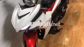 Yamaha Exciter 150cc đời đầu,màu Trắng - đỏ