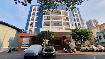 CHO THUÊ MẶT BẰNG  1000M2 THÀNH THÁI QUẬN 10, BỀ NGANG LỚN NHẬN DIỆN