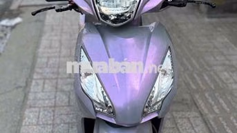 Honda Vision Tím