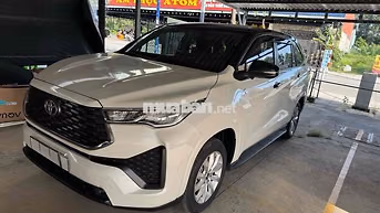 Toyota Innova 2025 Trắng 13000 km