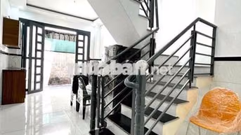 Nhà nguyên căn 3PN Đường Nguyễn Trãi Quận 5 cho thuê