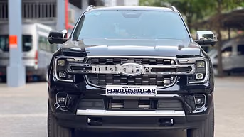 Ford Everest Titanium 4x4 2023, vay Ngân Hàng 75%