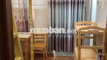 Phòng ban công, cửa sổ, gác cao, full nội thất cạnh Huit