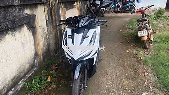 Honda Vario Trắng đen Xe tay ga