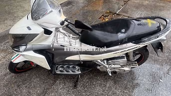 Honda AirBlade binh xang phun Fi nhut doi 2012