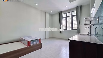 STUDIO FULL NỘI THẤT BAN CÔNG RỘNG NGAY HOÀNG HOA THÁM - NHÀ GA T3