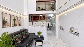 Nhà mới xây 2025 – tài chính chỉ hơn 2 tỷ – căn góc hẻm 5m gần cầu Phú