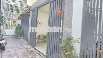 Cho thuê nhà nguyên căn. Đường Tiền Giang, Phường 2. Quận Tân Bình 