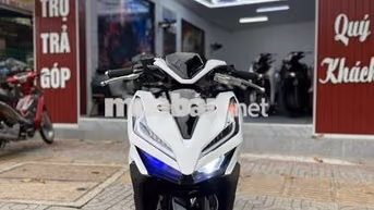 Honda Vario 150 Trắng đen Xe tay ga