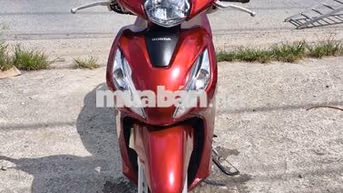 Honda Vision 2025 Cao Cấp màu Đỏ