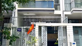 Cho Thuê Văn Phòng 204m² Trệt + Lầu 1 Giá Chỉ 21 Triệu - Vạn Phúc City