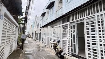 Nhà lầu 2 phòng mới hẻm 388 Nguyễn Văn Cừ