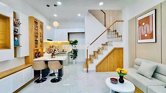 nhà 4 tầng 5x ty 334 Nguyễn Văn Nghi