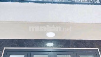 (hh40tr) Nhà 3 tầng ngay Ngã tư Lạc Long quân Âu Cơ