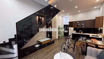 cho thuê nhà 3 tầng kiệt 3m trần cao vân thanh khê