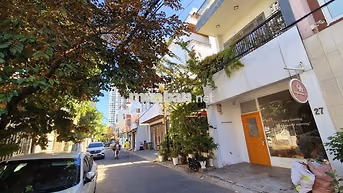 Cho thuê nhà 2 tầng 1 tum vừa ở vừa kinh doanh ngay cầu Rồng